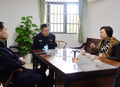 ��ǿ�������������Ǿ����ϵ